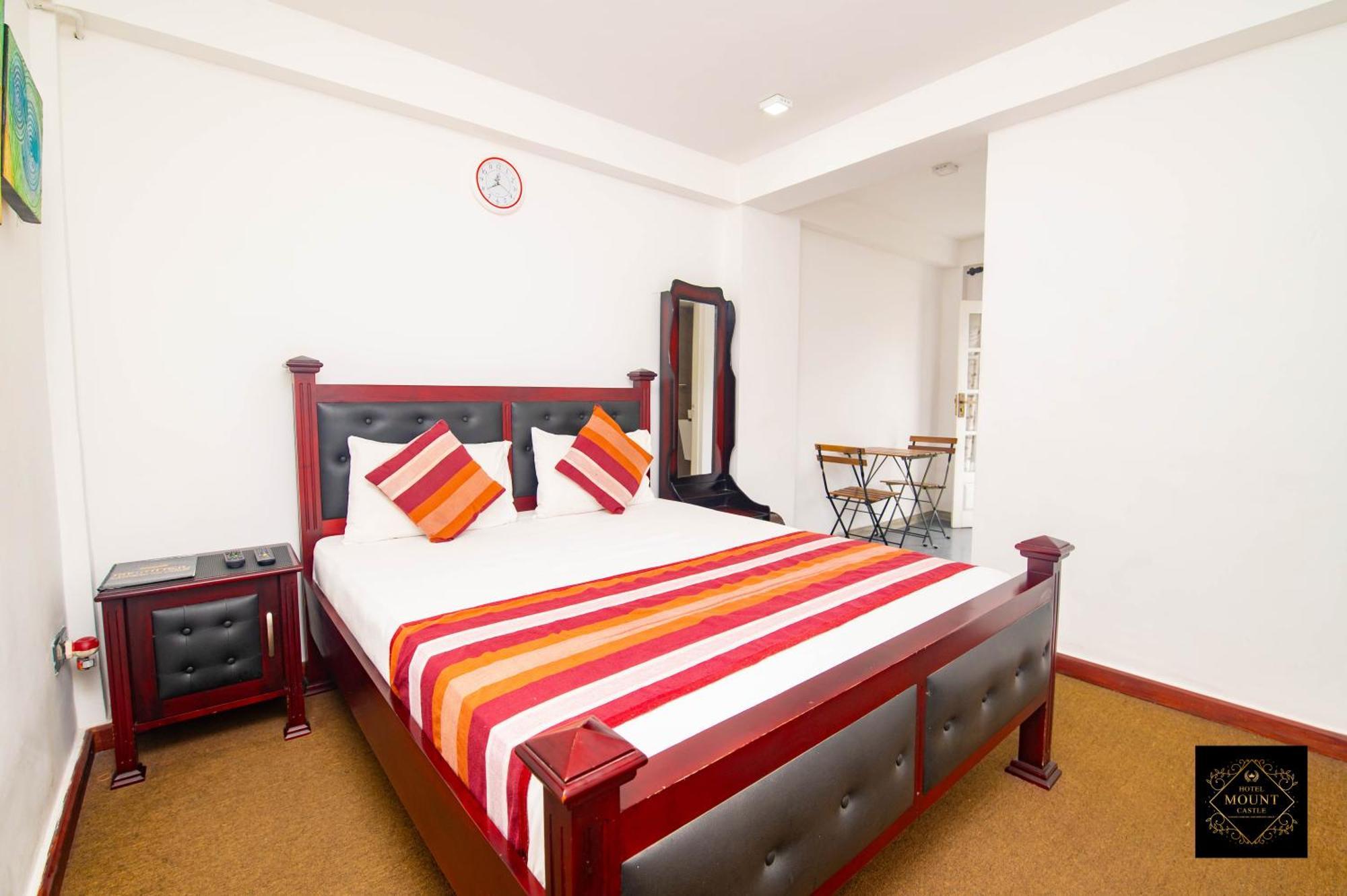 Hotel Mount Castle Хатон Екстериор снимка